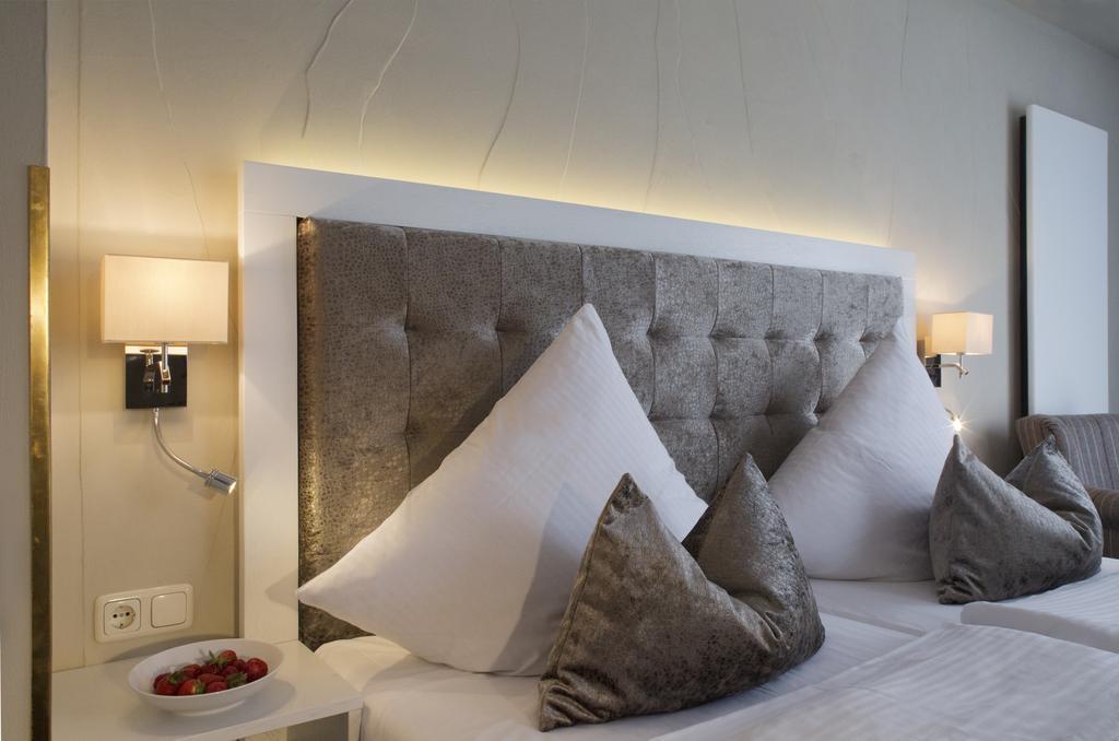 Hafenhotel Pommernyacht Иккермюнде Номер фото